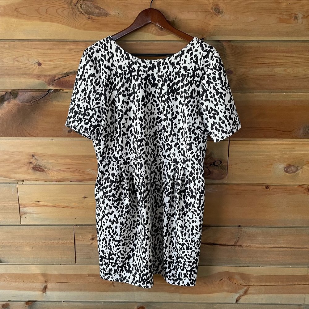 B&W Midi Dress